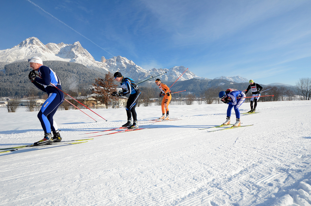 cross country skiing in front of the "Steinernes Meer"